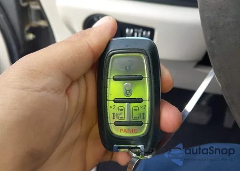 2017 Chrysler Pacifica Touring из США, поврежденный, VIN 2C4RC1DG6HR516974